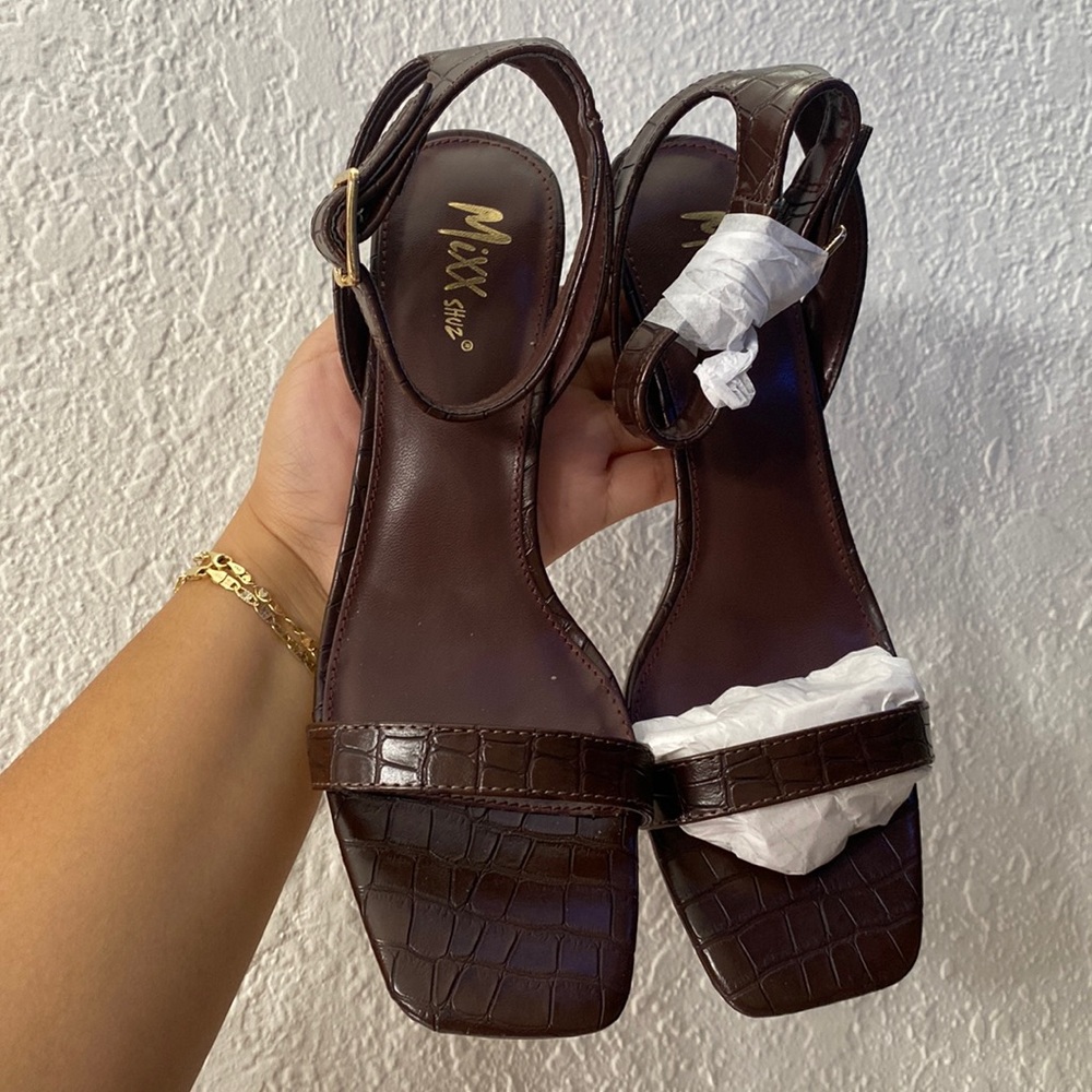 Brown sandals heels 👡